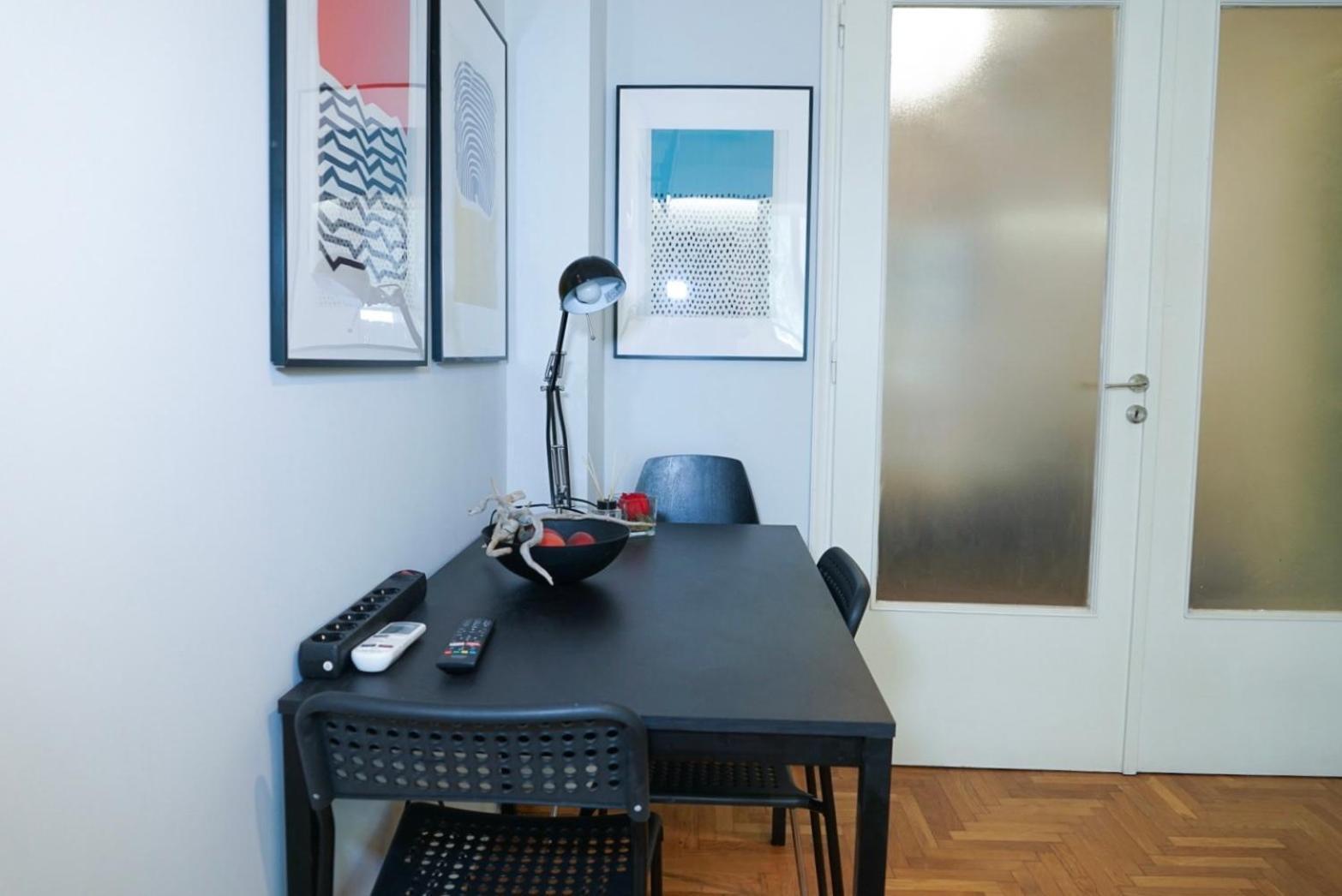 Comfy Studio Apartment Very Close To City Centre Афины Экстерьер фото