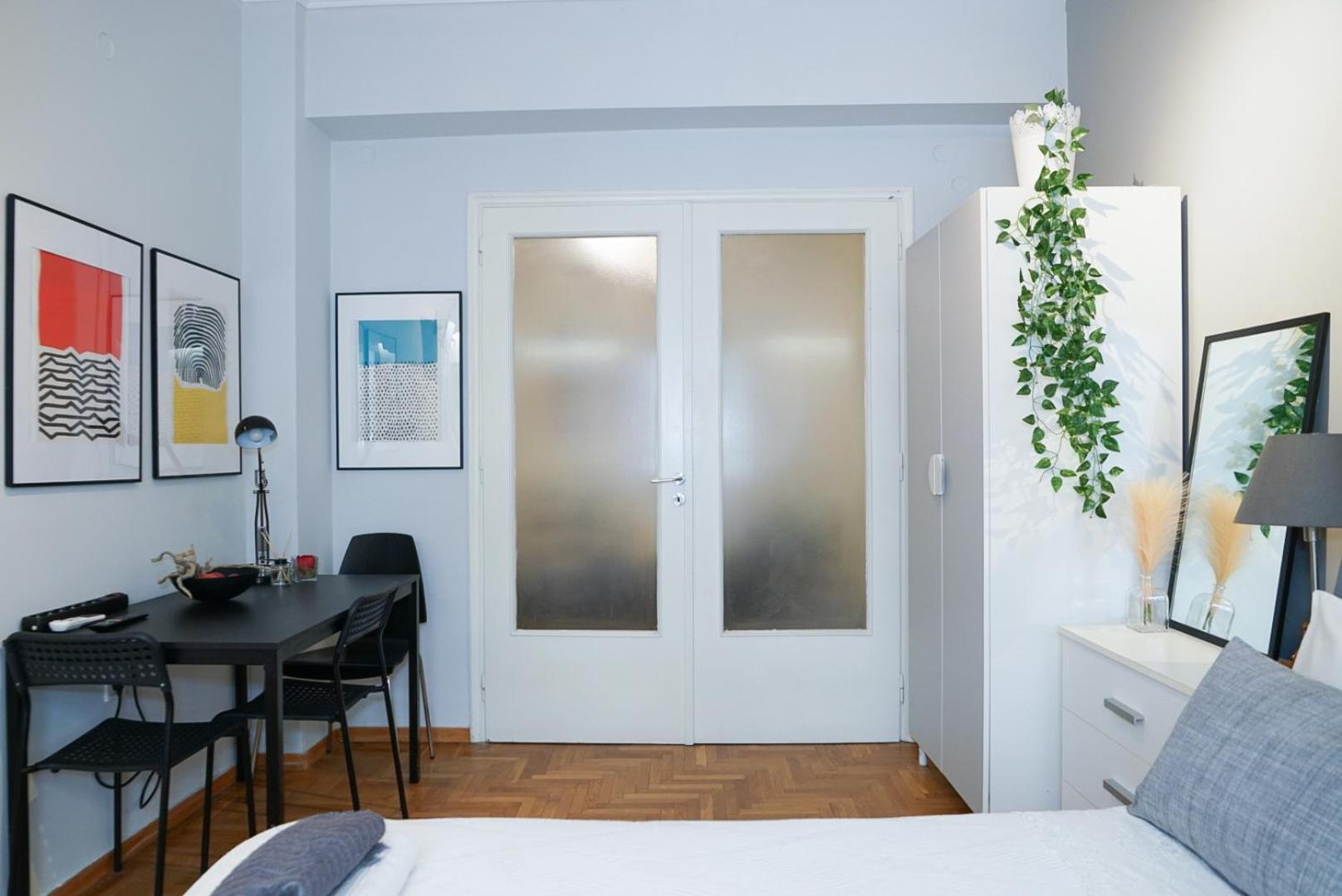Comfy Studio Apartment Very Close To City Centre Афины Экстерьер фото