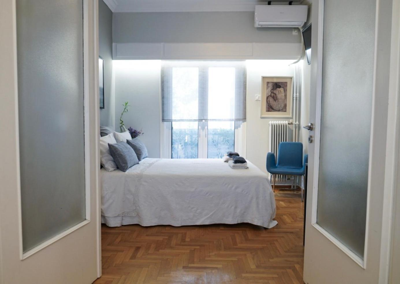 Comfy Studio Apartment Very Close To City Centre Афины Экстерьер фото