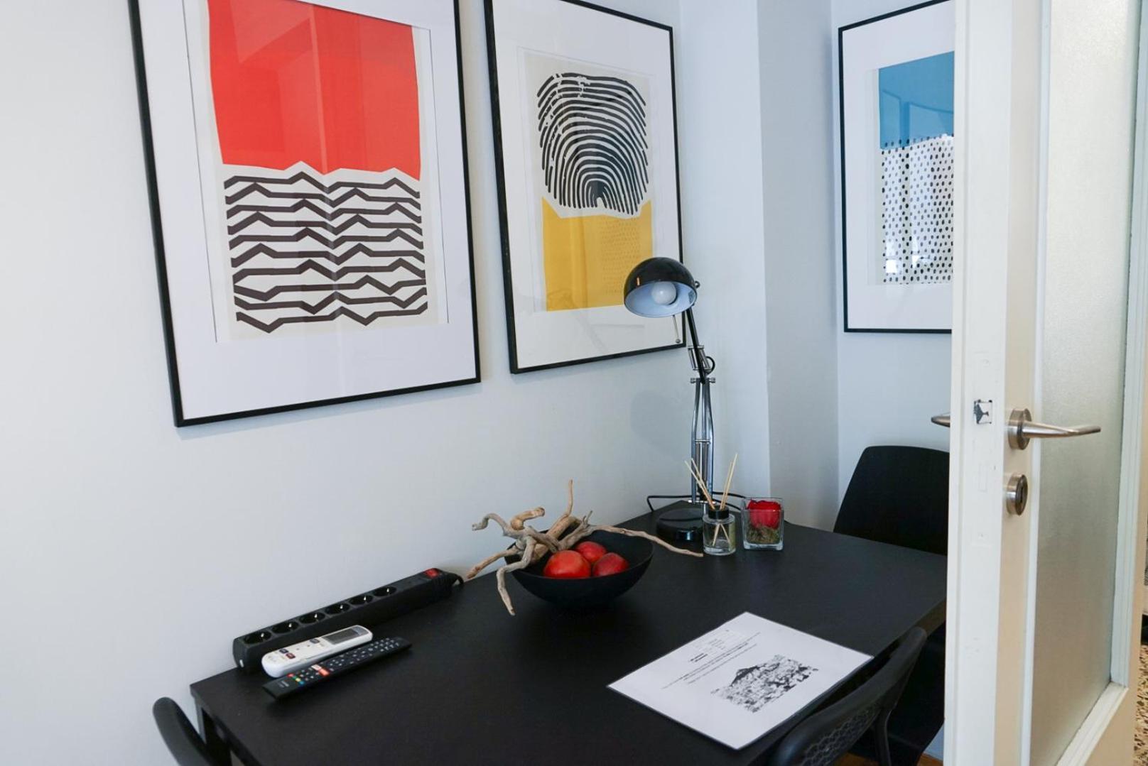 Comfy Studio Apartment Very Close To City Centre Афины Экстерьер фото