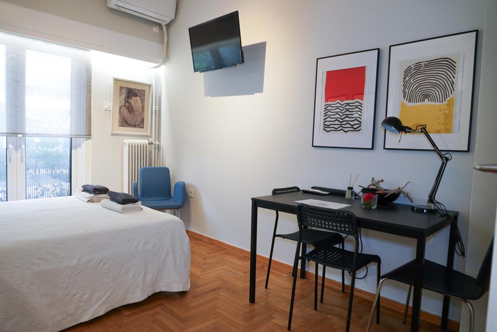 Comfy Studio Apartment Very Close To City Centre Афины Экстерьер фото